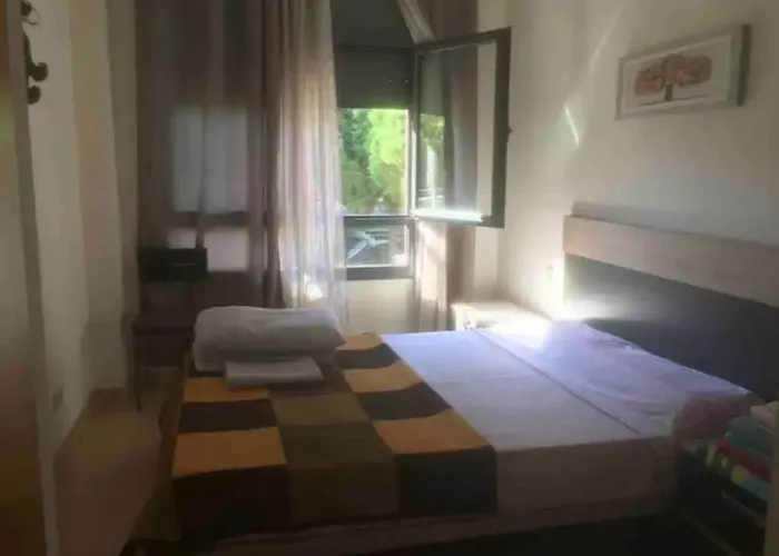 Precioso Piso Cerca De Playa Fenals Con 2 Piscinas Y Terraza Lejlighed Lloret de Mar